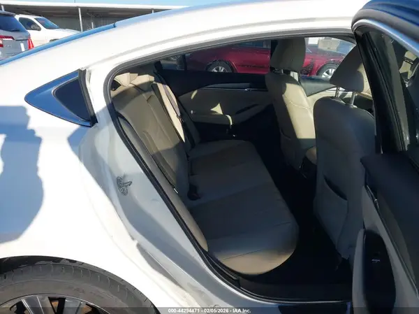 JM1GL1VMXJ1334653 2018 MAZDA 6 - Image 8