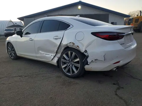 JM1GL1XY2J1322741 2018 MAZDA 6 - Image 2