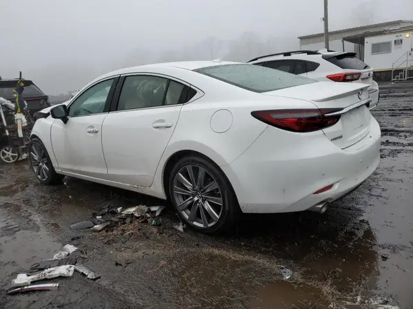 JM1GL1XY3J1322778 2018 MAZDA 6 - Image 2