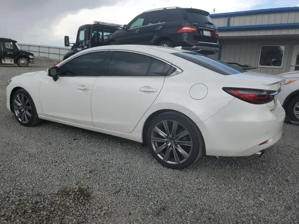 JM1GL1XY6J1317185 2018 MAZDA 6 - Image 2
