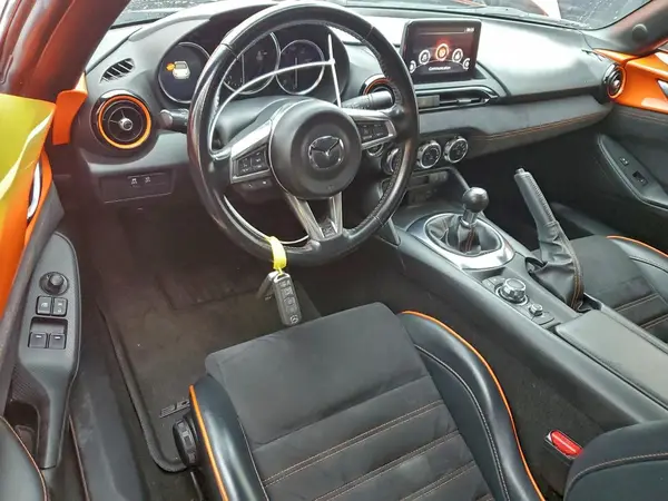 JM1NDAA70K0400462 2019 MAZDA MX-5 - Image 8