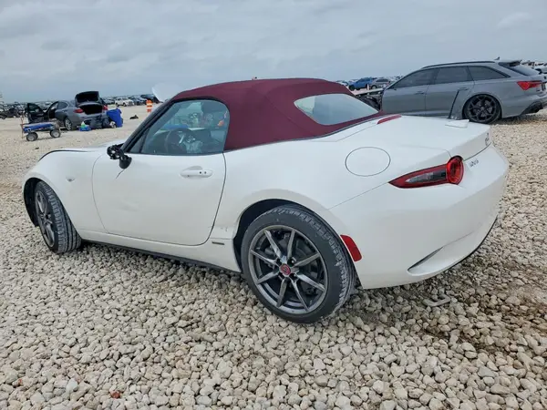 JM1NDAA71L0417787 2020 MAZDA MX-5 - Image 2