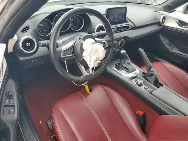 JM1NDAA71L0417787 2020 MAZDA MX-5 - Image 8
