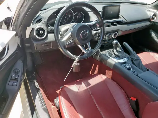 JM1NDAA72L0417636 2020 MAZDA MX-5 - Image 8