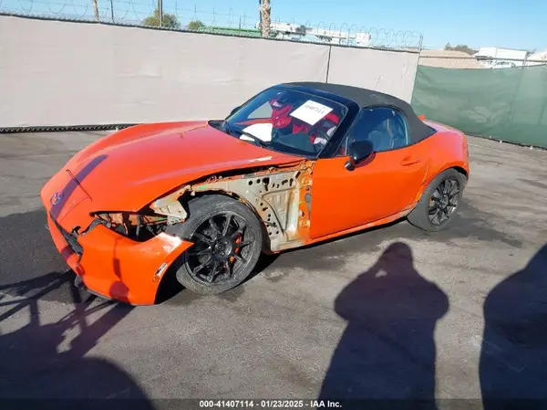 JM1NDAA77K0400233 2019 MAZDA MX-5 - Image 2