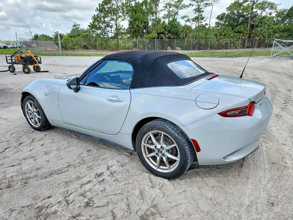 JM1NDAB70H0122203 2017 MAZDA MX-5 - Image 2