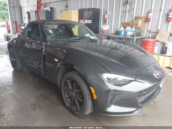 JM1NDAB71R0603904 2024 MAZDA MX-5 - Image 1