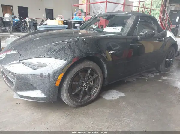 JM1NDAB71R0603904 2024 MAZDA MX-5 - Image 2