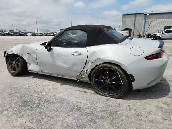 JM1NDAB72G0117258 2016 MAZDA MX-5 - Image 2
