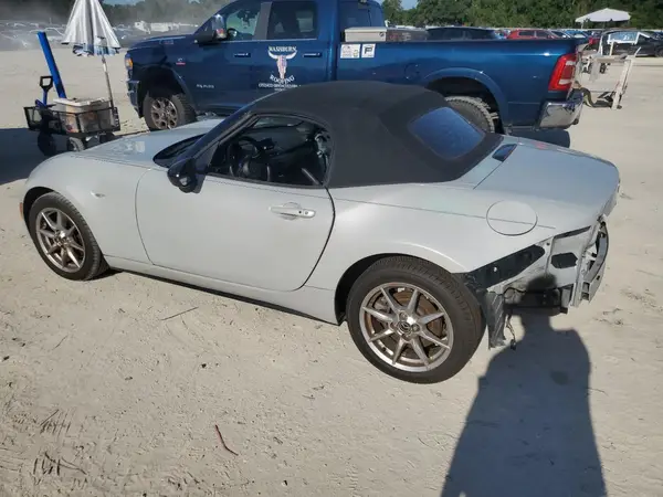 JM1NDAB74H0124083 2017 MAZDA MX-5 - Image 2