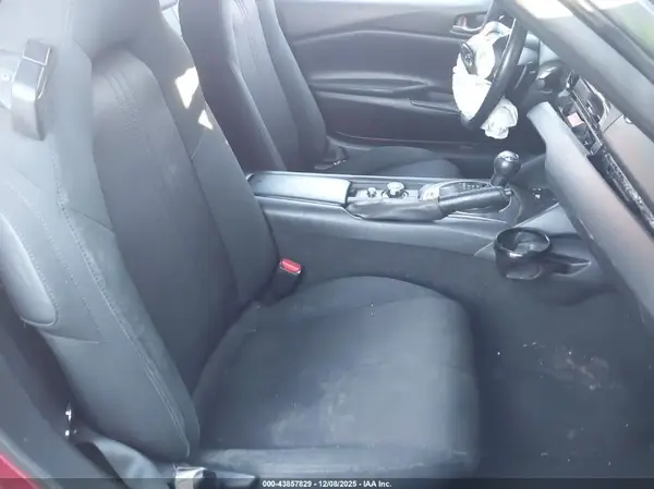 JM1NDAB75K0303143 2019 MAZDA MX-5 - Image 8