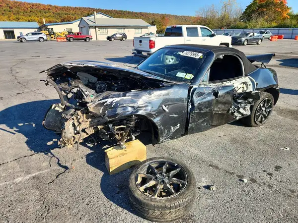 JM1NDAB77N0500707 2022 MAZDA MX-5 - Image 1