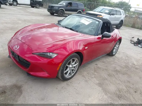 JM1NDAB78H0120327 2017 MAZDA MX-5 - Image 2