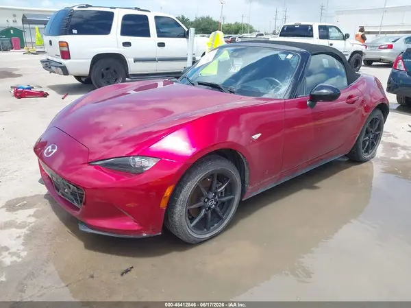 JM1NDAB78N0503051 2022 MAZDA MX-5 - Image 2
