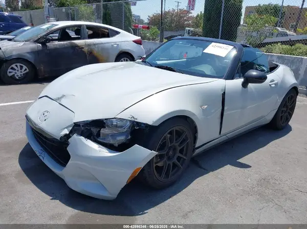 JM1NDAB79K0306451 2019 MAZDA MX-5 - Image 2