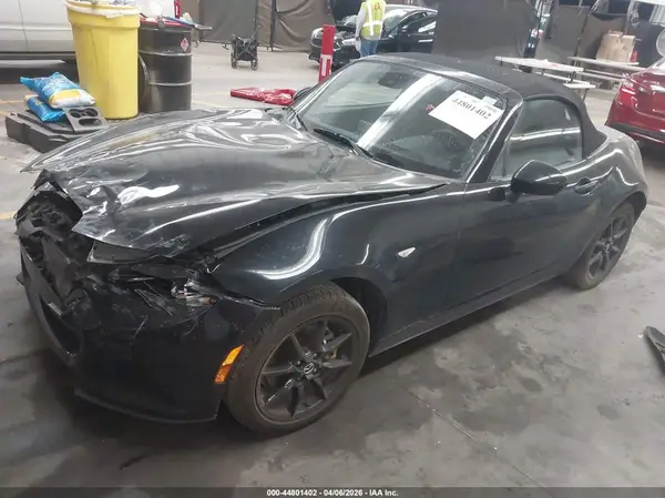 JM1NDAB79N0500689 2022 MAZDA MX-5 - Image 2