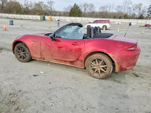 JM1NDAB79S0656582 2025 MAZDA MX-5 - Image 2