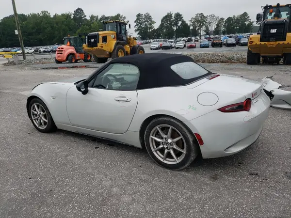 JM1NDAB7XH0120913 2017 MAZDA MX-5 - Image 2