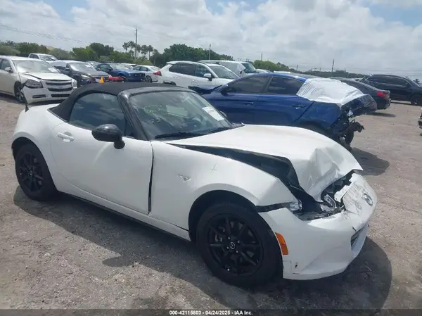 JM1NDAB7XL0417995 2020 MAZDA MX-5 - Image 1
