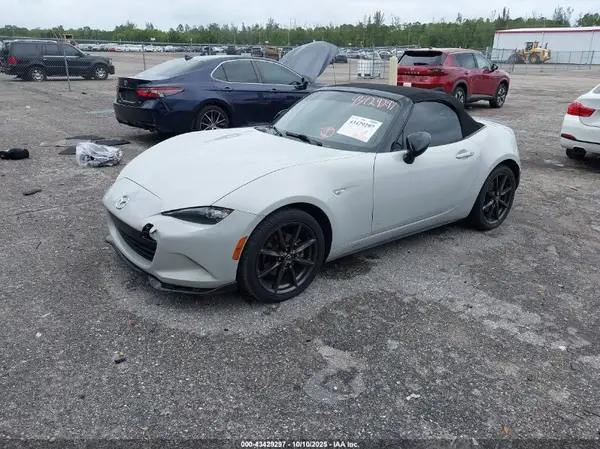 JM1NDAC70G0110548 2016 MAZDA MX-5 - Image 2