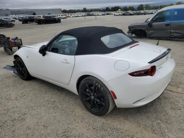 JM1NDAC70N0504919 2022 MAZDA MX-5 - Image 2