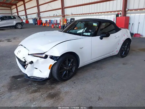 JM1NDAC71G0102362 2016 MAZDA MX-5 - Image 2