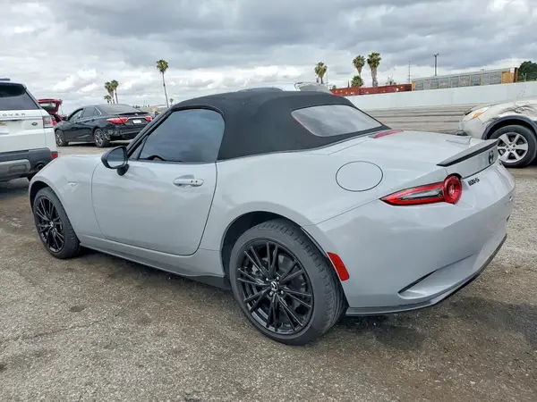 JM1NDAC71R0607725 2024 MAZDA MX-5 - Image 2