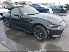 JM1NDAC72H0121259 2017 MAZDA MX-5