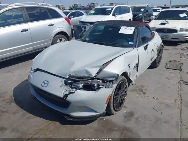 JM1NDAC72J0204695 2018 MAZDA MX-5 - Image 2