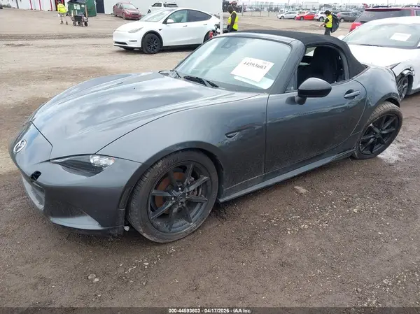 JM1NDAC73K0305665 2019 MAZDA MX-5 - Image 2