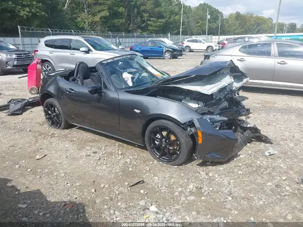 JM1NDAC73N0505496 2022 MAZDA MX-5 - Image 1
