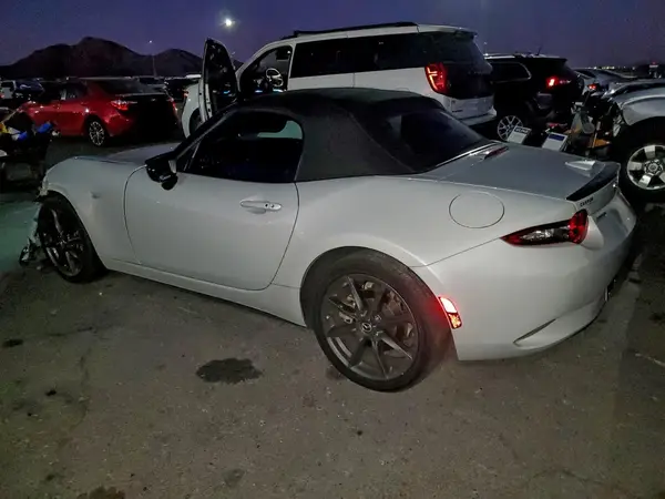 JM1NDAC74G0102825 2016 MAZDA MX-5 - Image 2