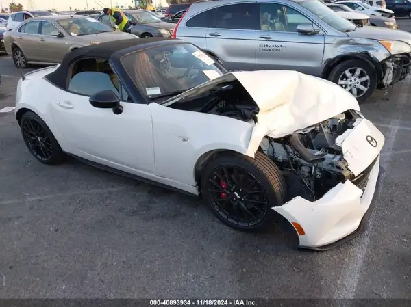JM1NDAC74H0119898 2017 MAZDA MX-5 - Image 1