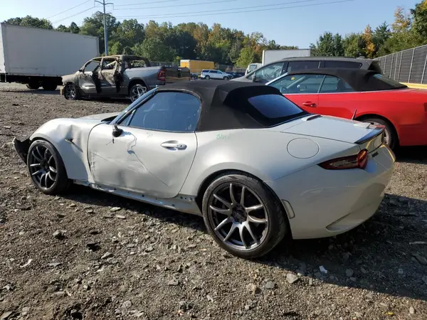 JM1NDAC74H0124180 2017 MAZDA MX-5 - Image 2