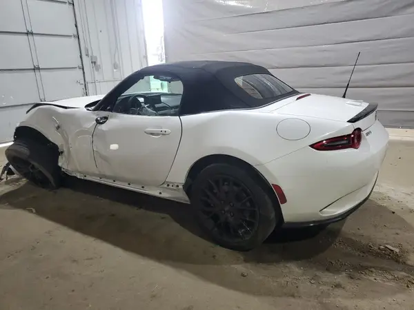 JM1NDAC74R0608335 2024 MAZDA MX-5 - Image 2