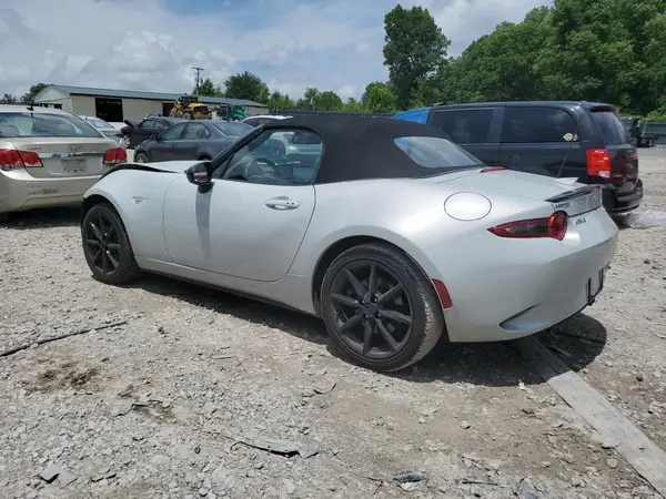 JM1NDAC76H0120597 2017 MAZDA MX-5 - Image 2