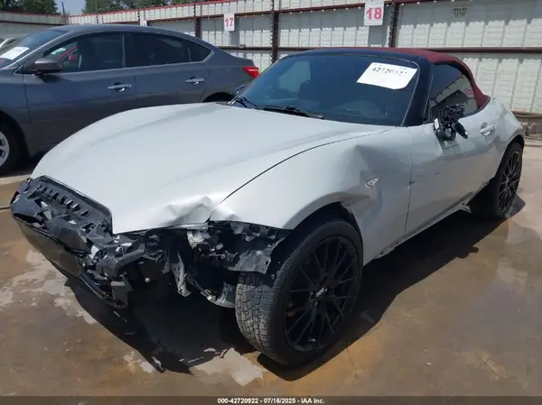 JM1NDAC76J0203789 2018 MAZDA MX-5 - Image 2