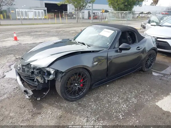 JM1NDAC77K0307774 2019 MAZDA MX-5 - Image 2