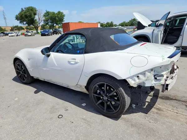 JM1NDAC77K0311694 2019 MAZDA MX-5 - Image 2
