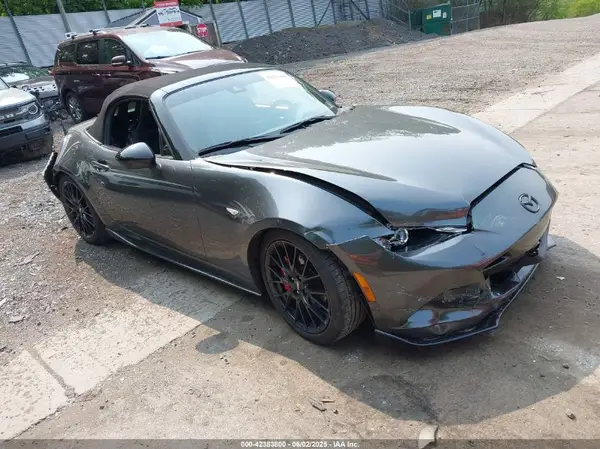 JM1NDAC77P0552453 2023 MAZDA MX-5 - Image 1