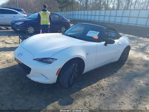 JM1NDAC79G0106823 2016 MAZDA MX-5 - Image 2