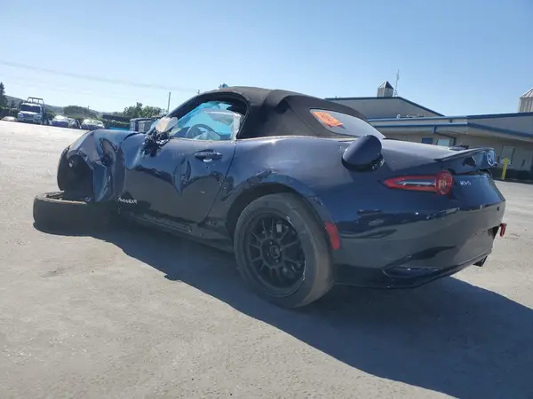 JM1NDAC79S0652501 2025 MAZDA MX-5 - Image 2