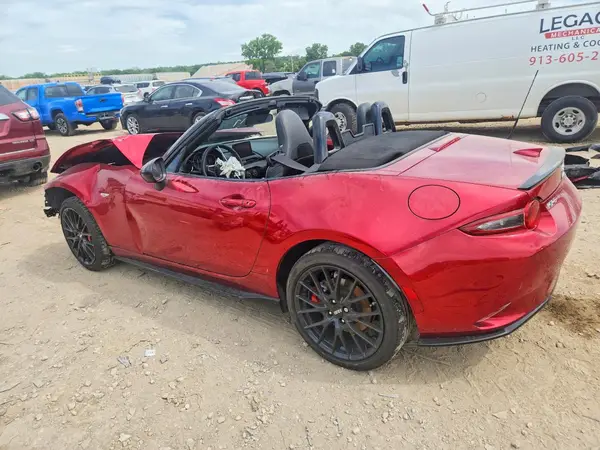 JM1NDAC7XL0412875 2020 MAZDA MX-5 - Image 2