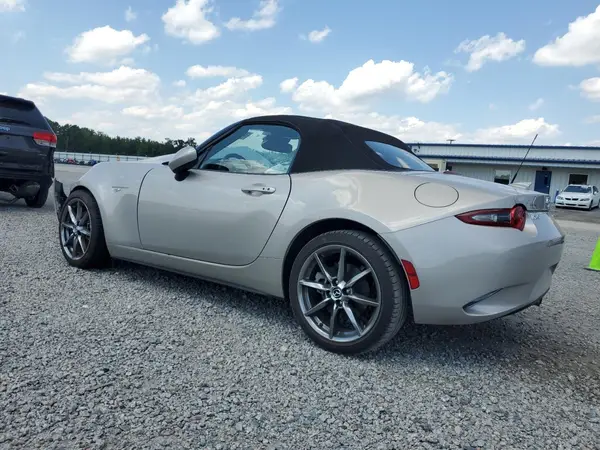 JM1NDAD70N0500349 2022 MAZDA MX-5 - Image 2
