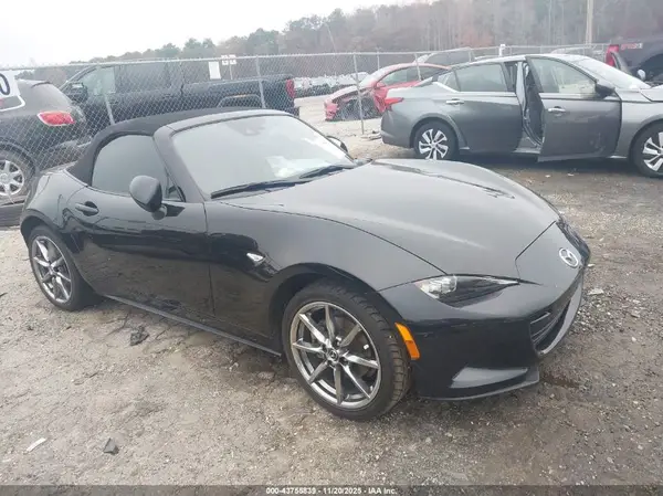 JM1NDAD70N0506975 2022 MAZDA MX-5 - Image 1