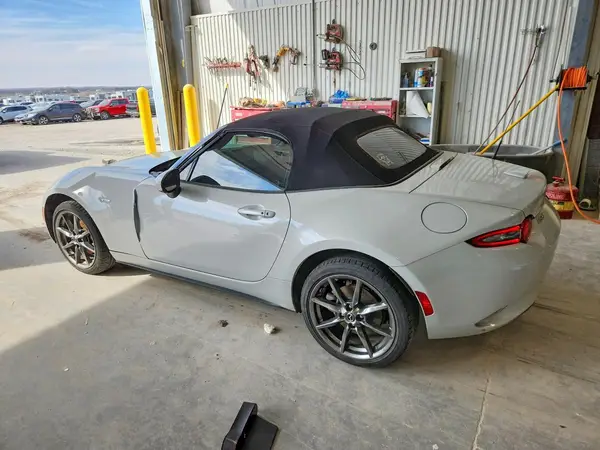 JM1NDAD71G0111741 2016 MAZDA MX-5 - Image 2