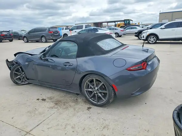 JM1NDAD71H0119940 2017 MAZDA MX-5 - Image 2