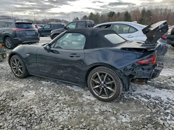 JM1NDAD71H0120585 2017 MAZDA MX-5 - Image 2