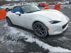 JM1NDAD71M0456862 2021 MAZDA MX-5