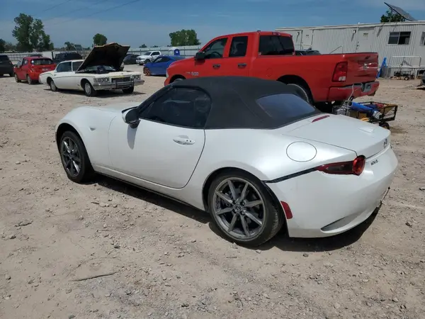 JM1NDAD71N0508282 2022 MAZDA MX-5 - Image 2